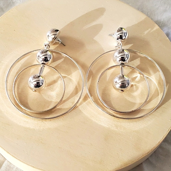 Jewelry - **BOGO** Cool circular earrings